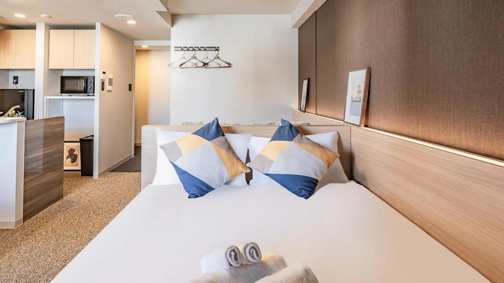 Apartment Hotel 11 Shinsaibashi 3 오사카 0*,  일본